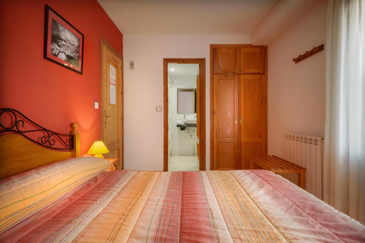 Hostal Kimboa Ansó Exteriör bild