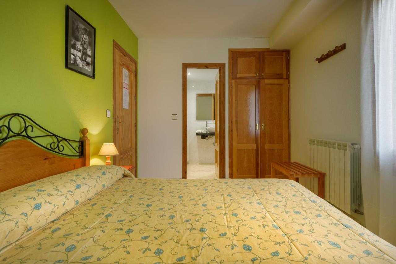 Hostal Kimboa Ansó Exteriör bild