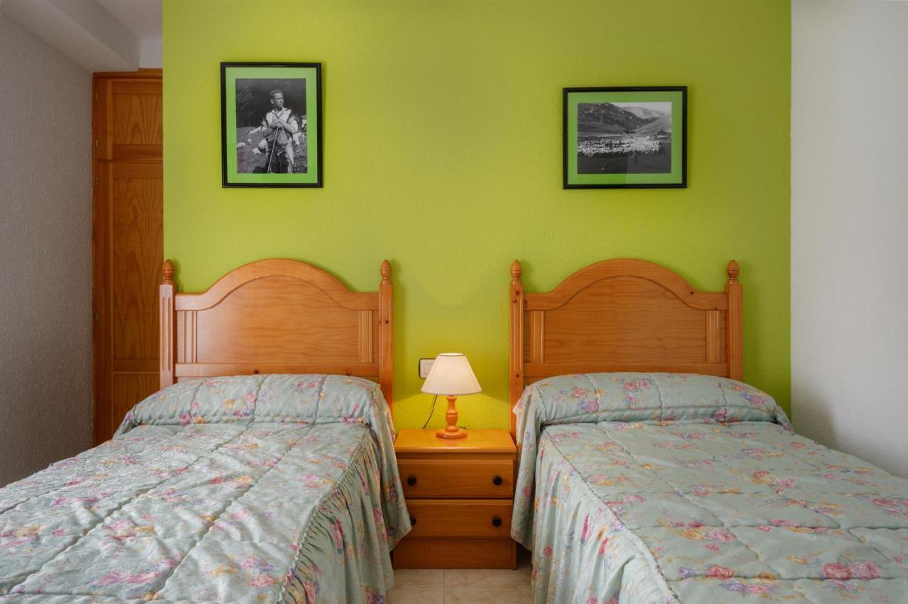 Hostal Kimboa Ansó Exteriör bild
